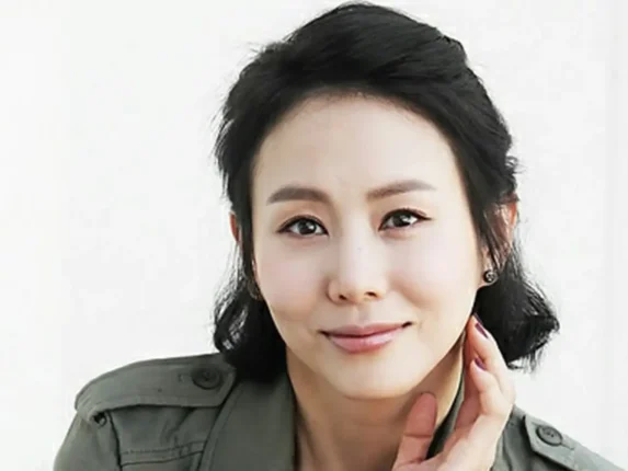 パク・イェジン1