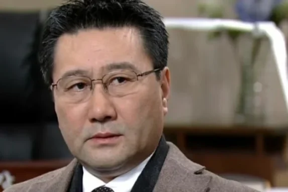 チェ・ジョンウ 4